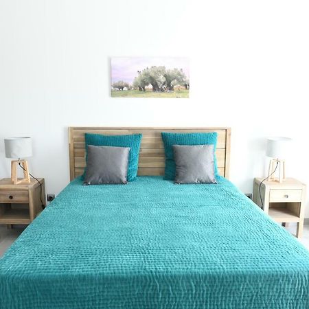 Chambre D'Hotes Du Charme Provencal Sénas Eksteriør bilde