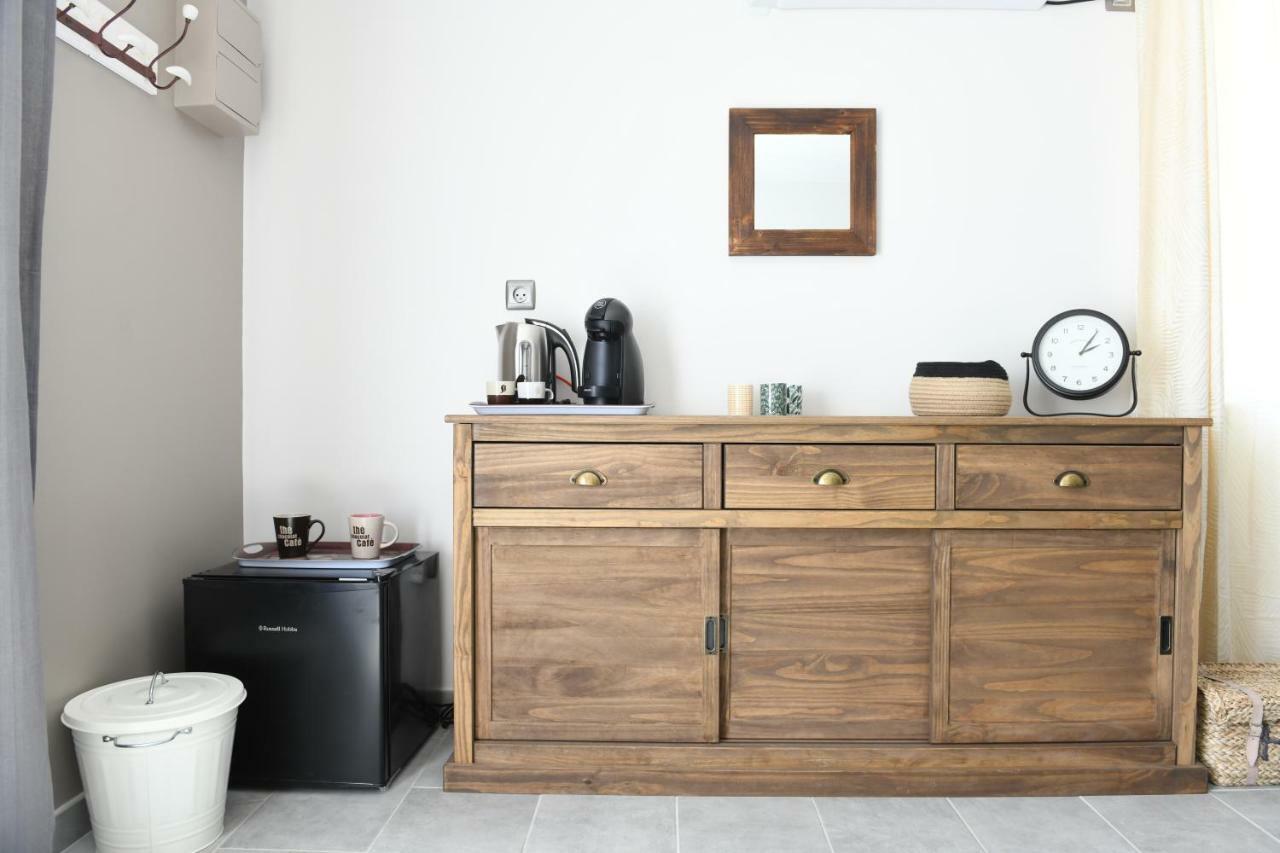 Chambre D'Hotes Du Charme Provencal Sénas Eksteriør bilde